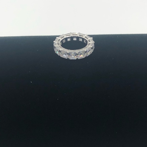 10ct Asscher Eternity Band - Picture 9 of 11